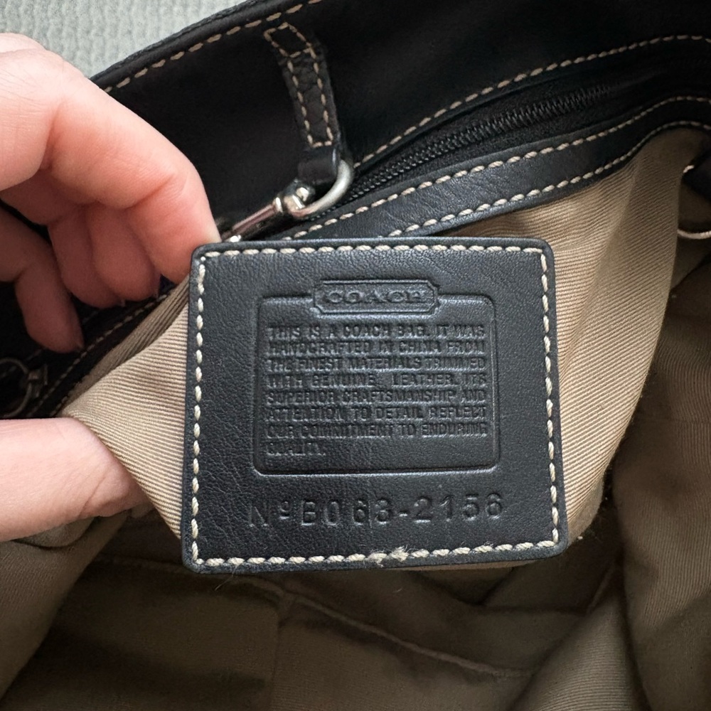 Coach Hampton Large Carryall - Picture 6 of 6